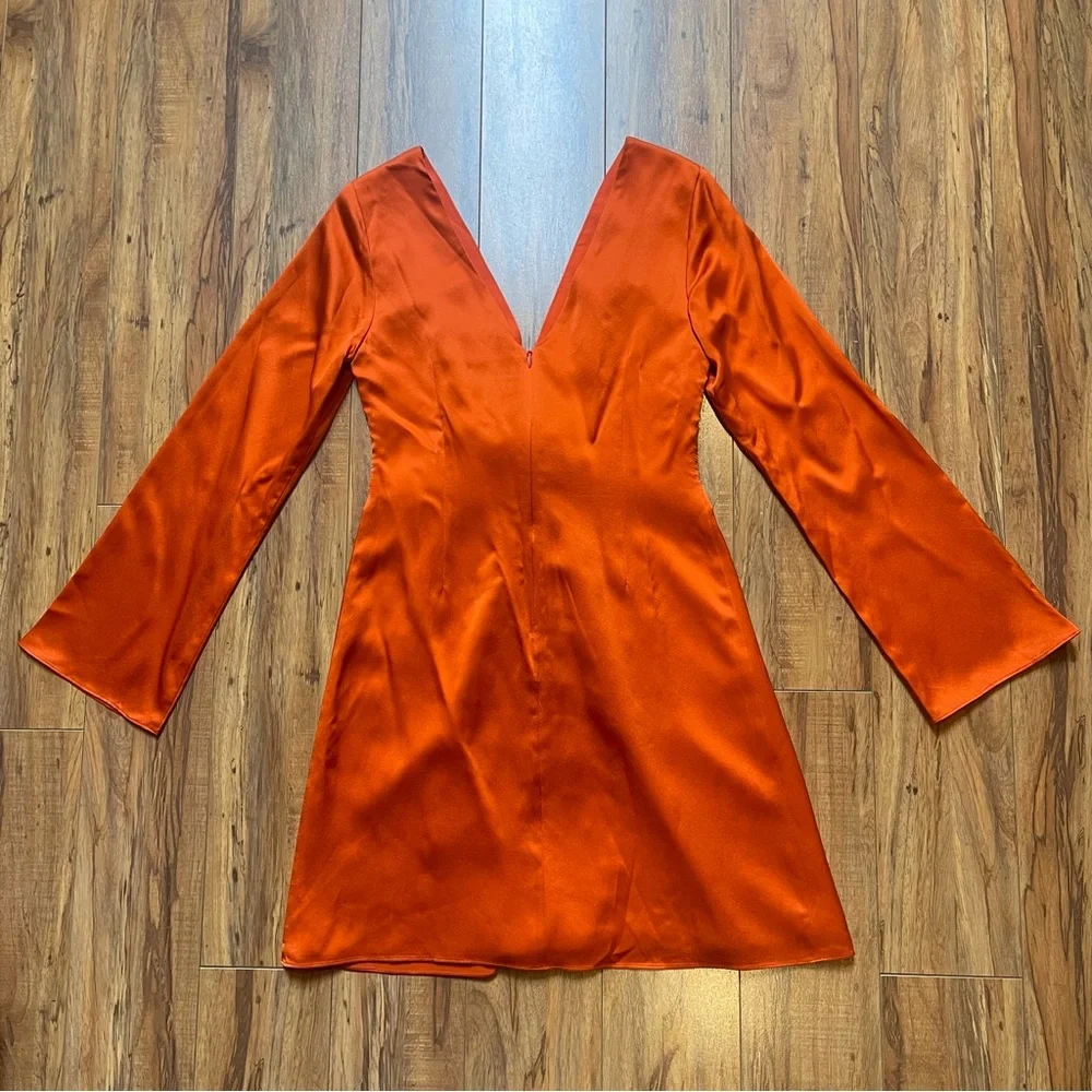 Cinq à Sept Caelan Knot Front Silk Dress in Tangerine Orange Size 00 - Picture 8 of 16